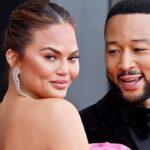 Chrissy-Teigen-baby-bump-feature.jpg