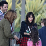 zooey-deschanel-with-johnathan-scott-with-kids-backgrid-ftr1.jpg